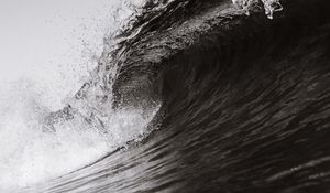 Preview wallpaper wave, bw, spray, water, crest, twisted