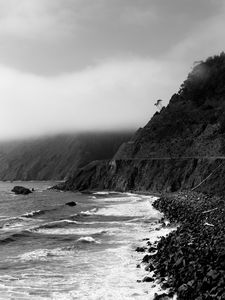 Preview wallpaper wave, rocks, bw, fog