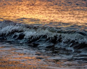 Preview wallpaper wave, sea, glare, sunset