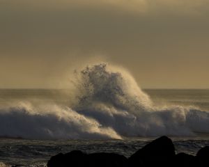 Preview wallpaper wave, splash, sea, stones, nature