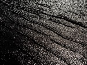 Preview wallpaper waves, glare, bw, sea