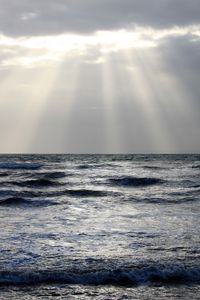 Preview wallpaper waves, glow, sky, sea