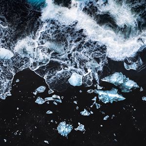 Preview wallpaper waves, ice, beach, aerial view