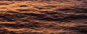 Preview wallpaper waves, ripples, water, sea, sunset