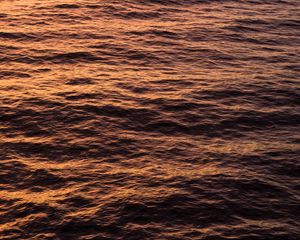 Preview wallpaper waves, ripples, water, sea, sunset