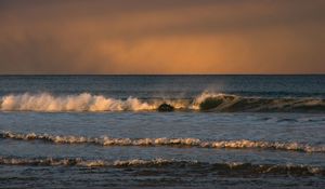Preview wallpaper waves, sea, sunset, horizon