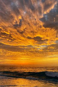 Preview wallpaper waves, sea, sunset, horizon, water
