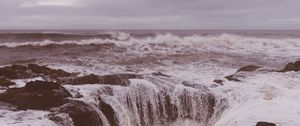 Preview wallpaper waves, sea, water, horizon