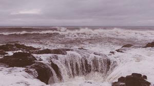 Preview wallpaper waves, sea, water, horizon