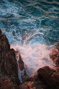 Preview wallpaper waves, spray, rocks, sea, water
