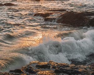 Preview wallpaper waves, spray, rocks, water, ocean