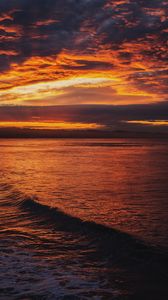 Preview wallpaper waves, sunset, horizon, water