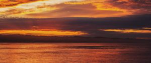 Preview wallpaper waves, sunset, horizon, water