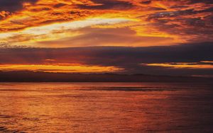 Preview wallpaper waves, sunset, horizon, water