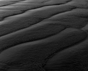 Preview wallpaper waves, water, bw, black, sea