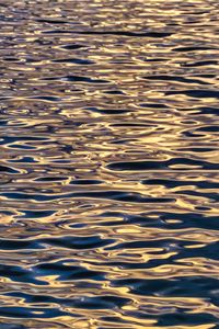 Preview wallpaper waves, wavy, water, ripples, glare