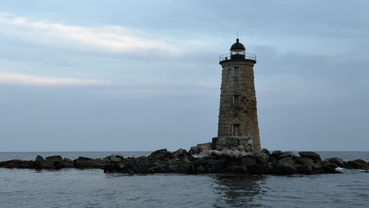Wallpaper whaleback lighthouse, lighthouse, stones, sea, clouds, usa