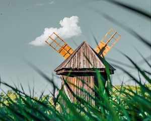 Preview wallpaper windmill, old, wooden, grass, field