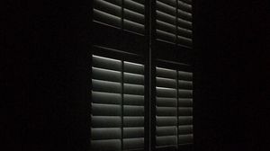 Preview wallpaper window, blinds, dark
