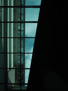 Preview wallpaper window, building, architecture, dark