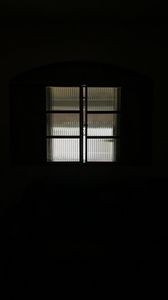 Preview wallpaper window, glass, light, dark