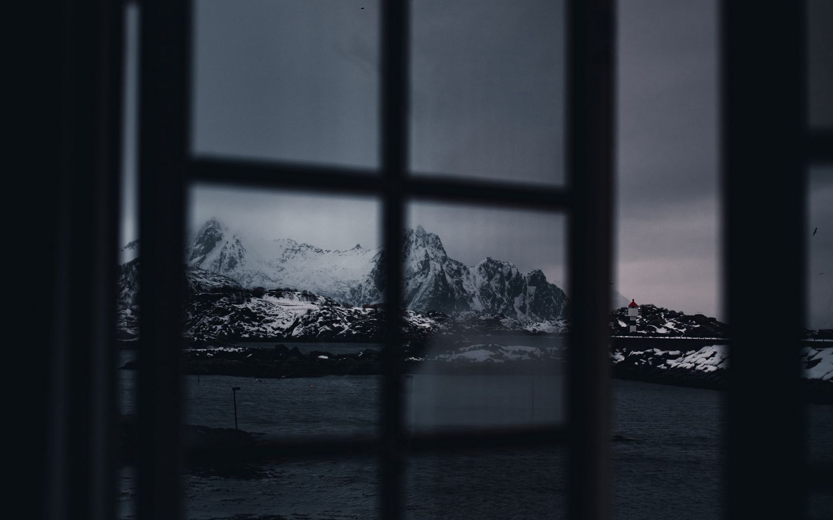 Download wallpaper 1680x1050 window, mountains, snowy, dark widescreen ...