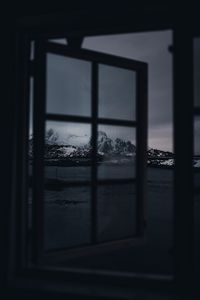 Preview wallpaper window, mountains, snowy, dark