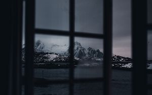 Preview wallpaper window, mountains, snowy, dark