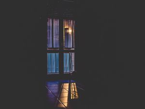 Preview wallpaper window, night, light, shadow