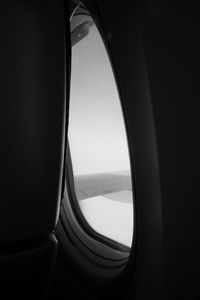 Preview wallpaper window, porthole, wing, view, darkness, black and white