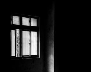 Preview wallpaper window, room, dark, bw