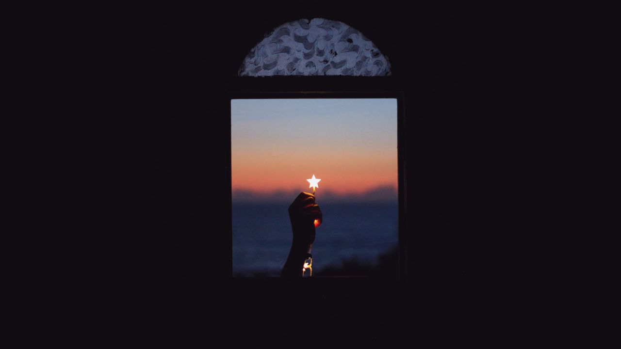 Wallpaper window, star, hand, night