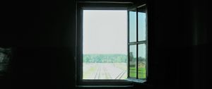 Preview wallpaper window, wall, black