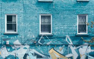 Preview wallpaper windows, building, graffiti, facade, wall