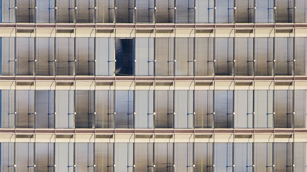 Wallpaper windows, facade, blinds, building