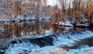 Preview wallpaper winter, river, threshold, trees