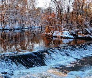 Preview wallpaper winter, river, threshold, trees