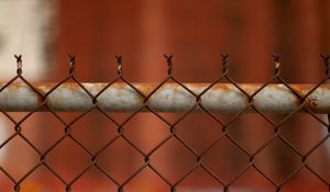 Preview wallpaper wire, grid, fence, rust, blur