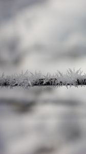 Preview wallpaper wire, hoarfrost, frost, crystals, metallic, freeze, macro
