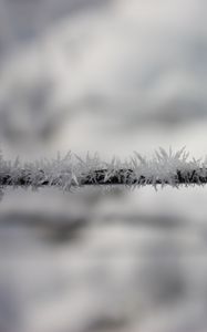 Preview wallpaper wire, hoarfrost, frost, crystals, metallic, freeze, macro