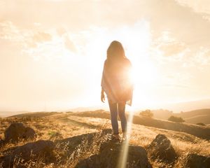 Preview wallpaper woman, silhouette, sun, light, bright