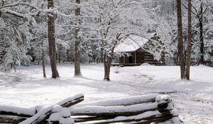 Preview wallpaper wood, fence, logs, small house, trees, hoarfrost, winter, tenessee