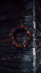 Preview wallpaper wreath, branches, cones, berries, decoration
