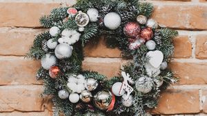 Preview wallpaper wreath, decoration, new year, christmas, wall