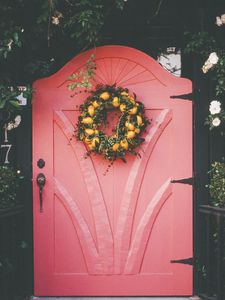 Preview wallpaper wreath, door, decoration
