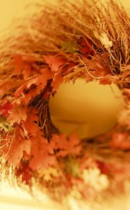 Preview wallpaper wreath, fall, leaves