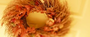 Preview wallpaper wreath, fall, leaves