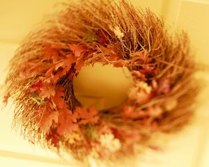 Preview wallpaper wreath, fall, leaves