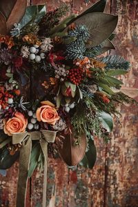 Preview wallpaper wreath, flowers, branches, berries, decoration