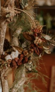 Preview wallpaper wreath, flowers, branches, dry, decoration